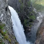 Koselig Ved Fjorden Med Panorama Utsikt Hjelmeland