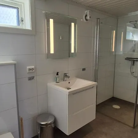 Koselig Ved Fjorden Med Panorama Utsikt Feriehus