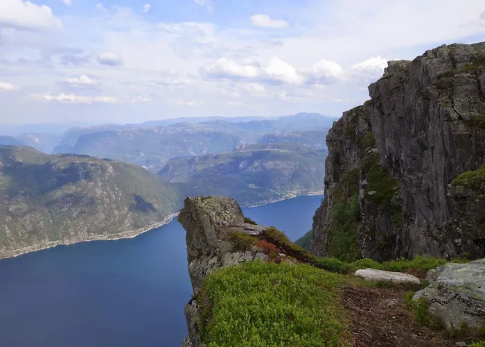 Hébergement de vacances Koselig Ved Fjorden Med Panorama Utsikt *
