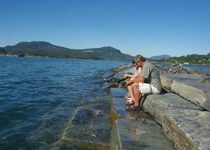 Koselig Ved Fjorden Med Panorama Utsikt